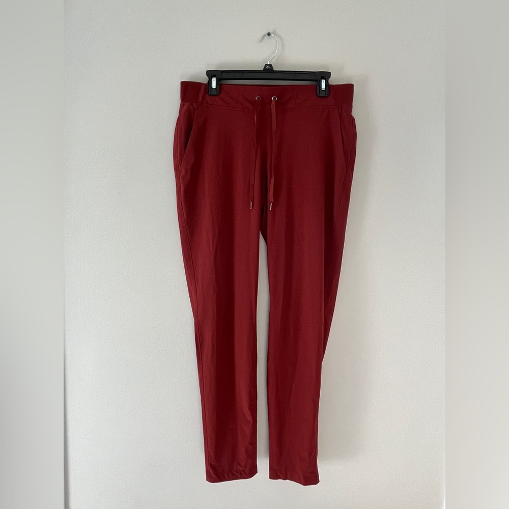 Athleta Women's Midtown Lightweight Athleisure Ankle Pant in Dried Cinnamon - Picture 3 of 12